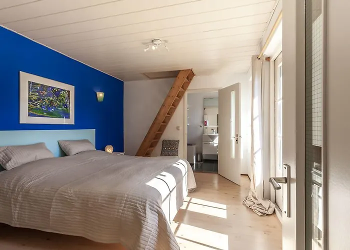 Btween Maas & Waal *