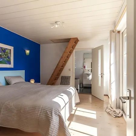 Btween Maas & Waal *